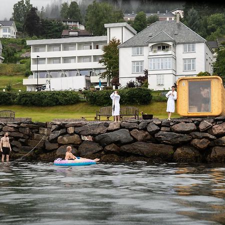 Balestrand Fjordapartments Holmen 19A Экстерьер фото
