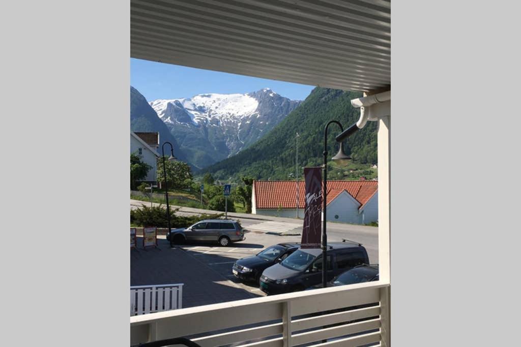 Balestrand Fjordapartments Holmen 19A Экстерьер фото