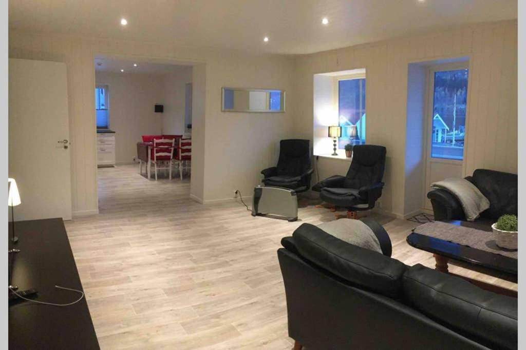 Balestrand Fjordapartments Holmen 19A Экстерьер фото