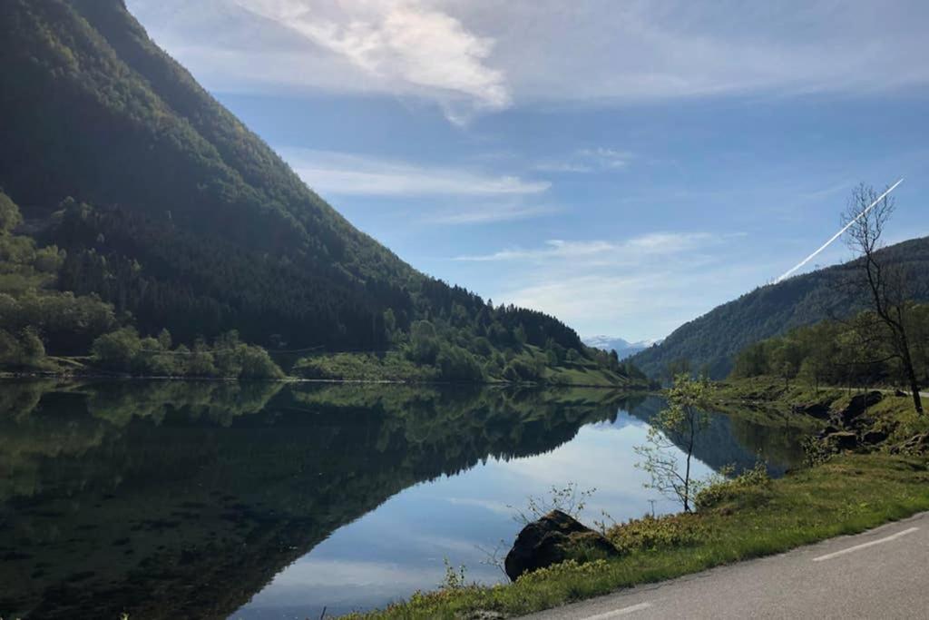 Balestrand Fjordapartments Holmen 19A Экстерьер фото